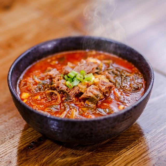 Frozen Hangover Soup (Haejang-guk, 24oz).